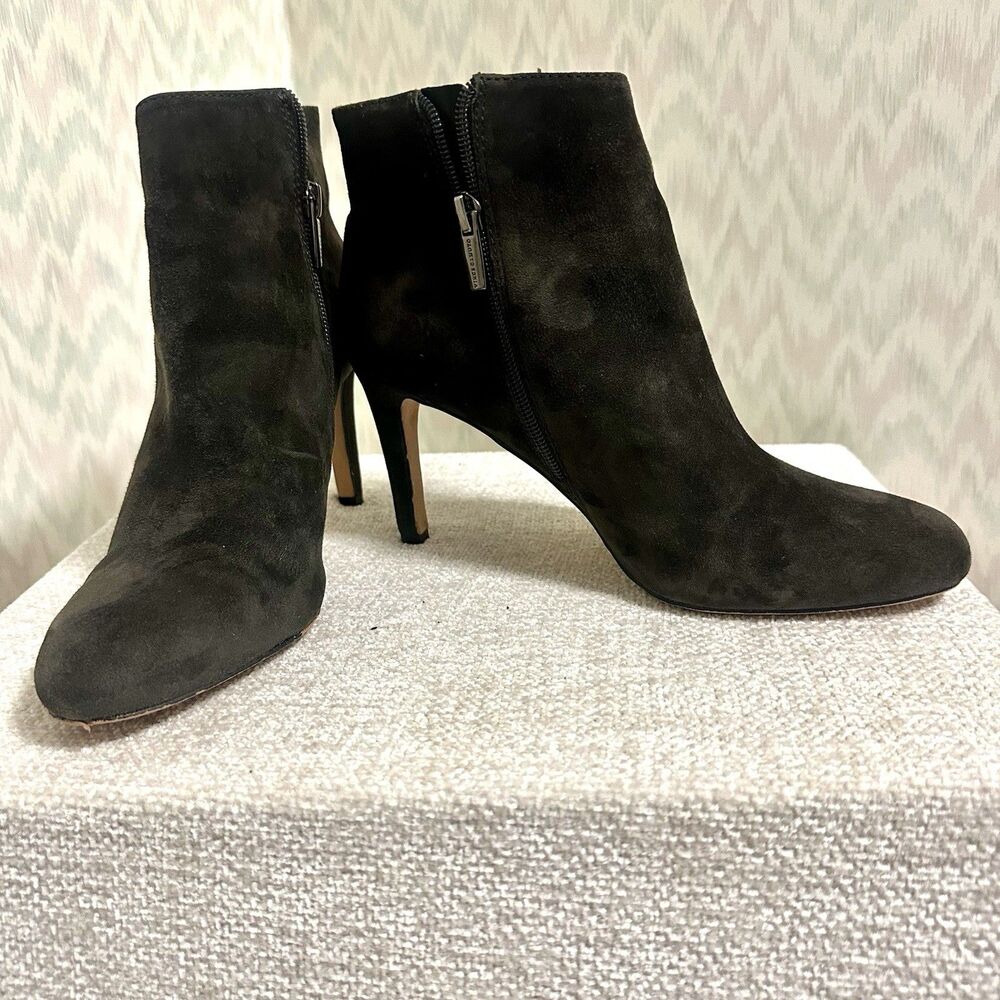 Vince Camuto Black Ankle Booties Womens 8.5 Suede Stiletto Heel Side Zip